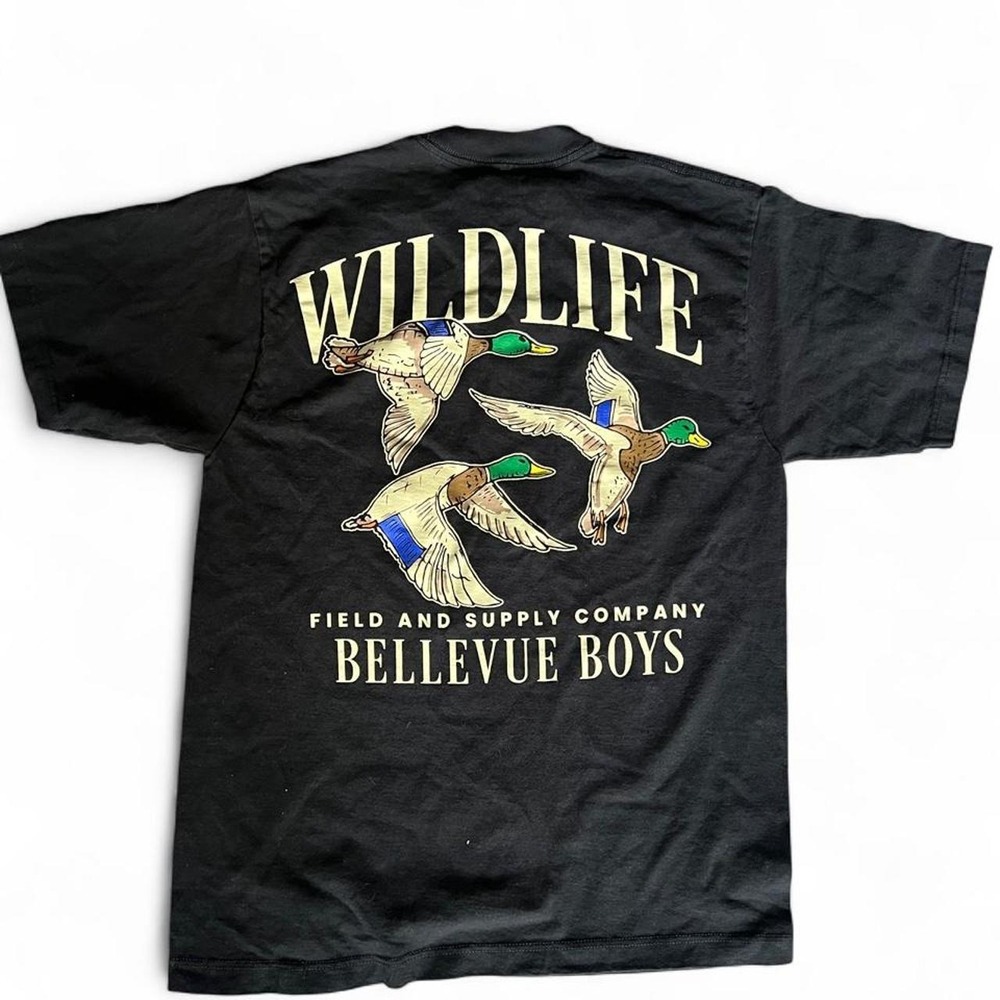 Bellevue Boys Wildlife Field and Supply Company black cotton t-shirt, size M